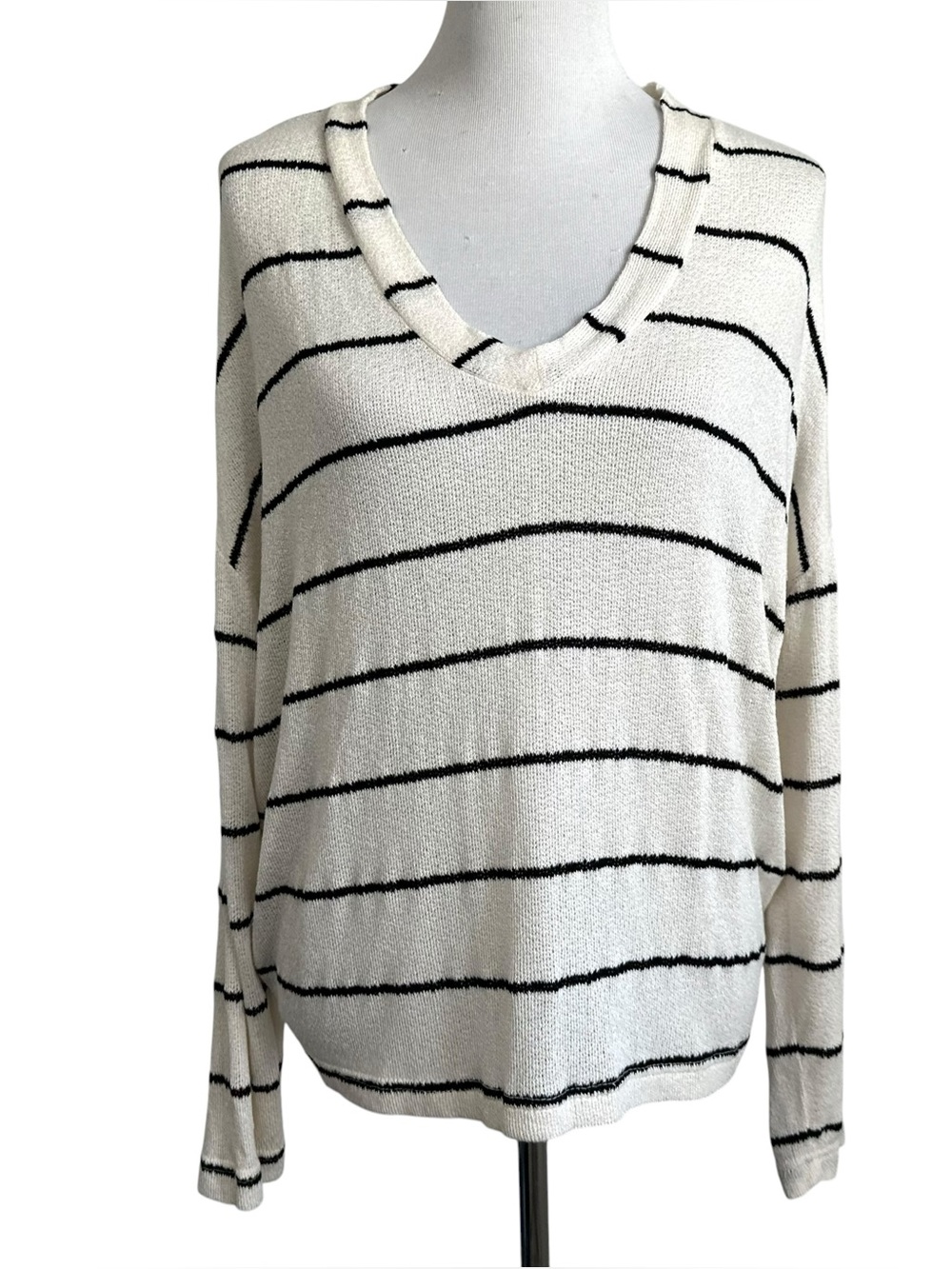 Baltic Born Womens Striped V-Neck Long Sleeve Knit Pullover Sz Large Cream Black